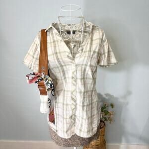Gorgeous vintage y2k pink & green plaid fitted button up babydoll top